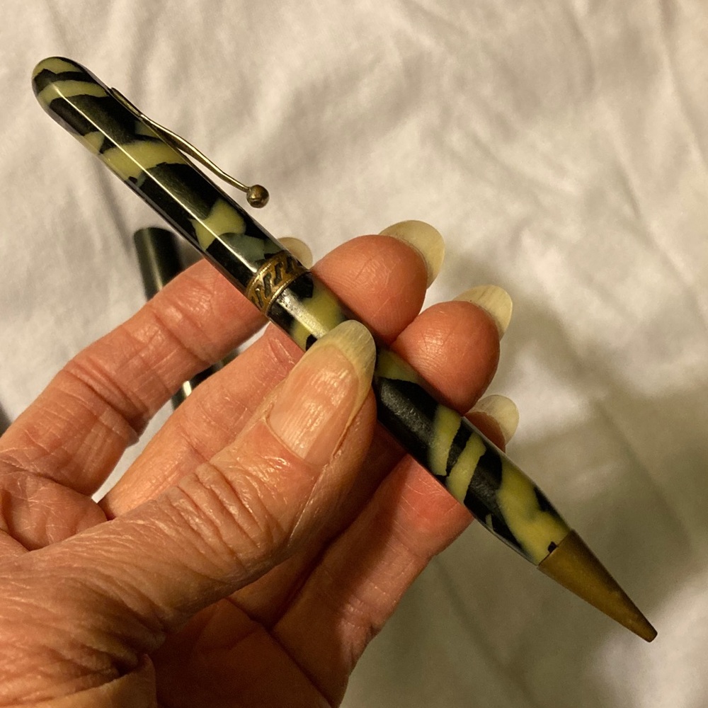 Vintage Ink Pens. Selling 3- One Price - Picture 5 of 10